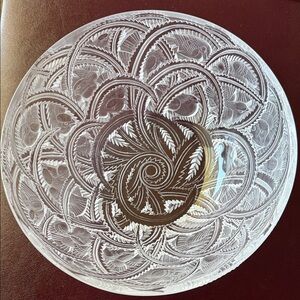 Lalique France  Clear Glass Decorative Bowl